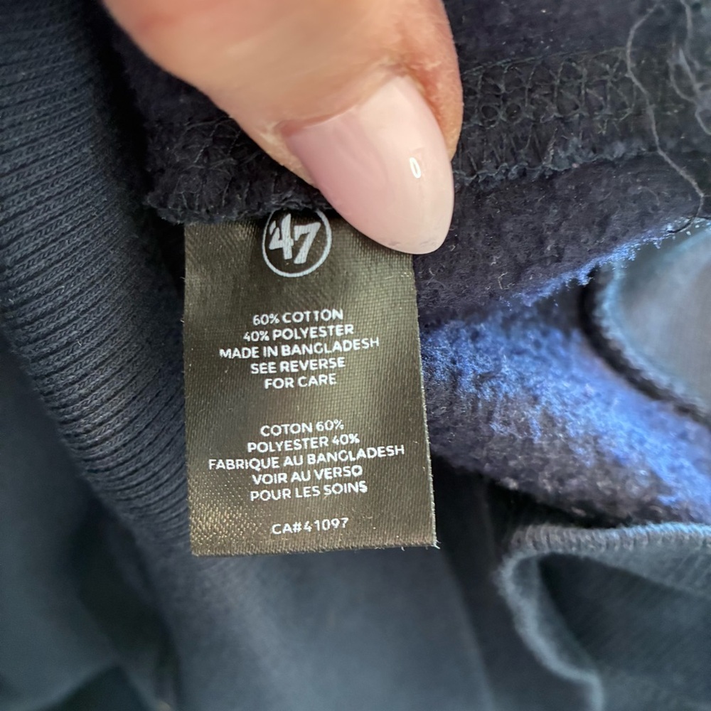 Winnipeg Jets - Navy Blue Hoodie - XL (Unisex) - Picture 8 of 9